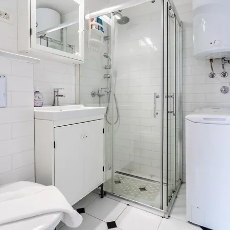 Comfortable With Great And Sea View * 스플리트