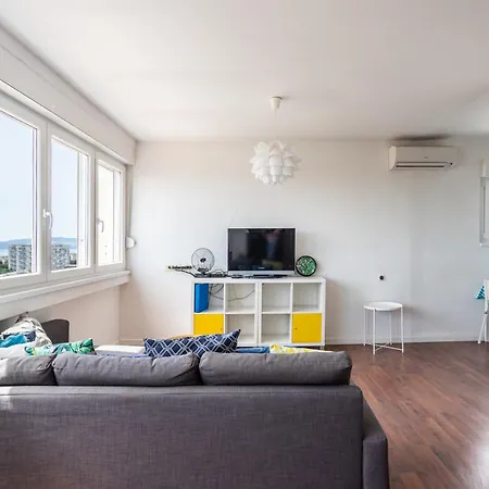 Comfortable With Great And Sea View شقة